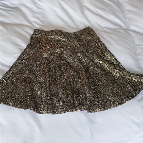 Gold speckle flowy skirt - Picture 4 of 5